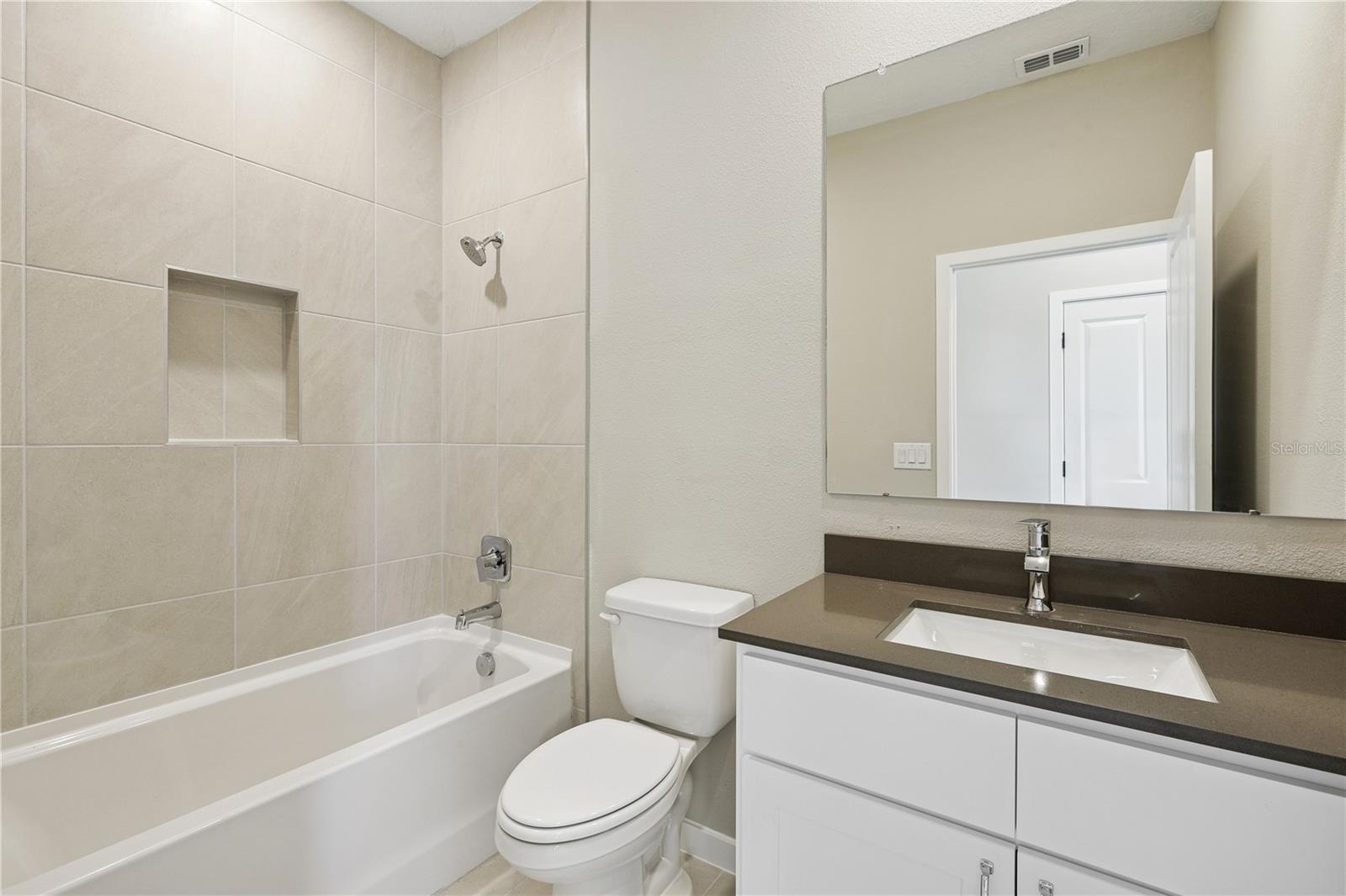 4532 NW 37TH STREET RD