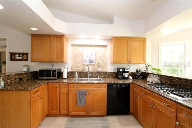 TRESTLE BAY - Residential