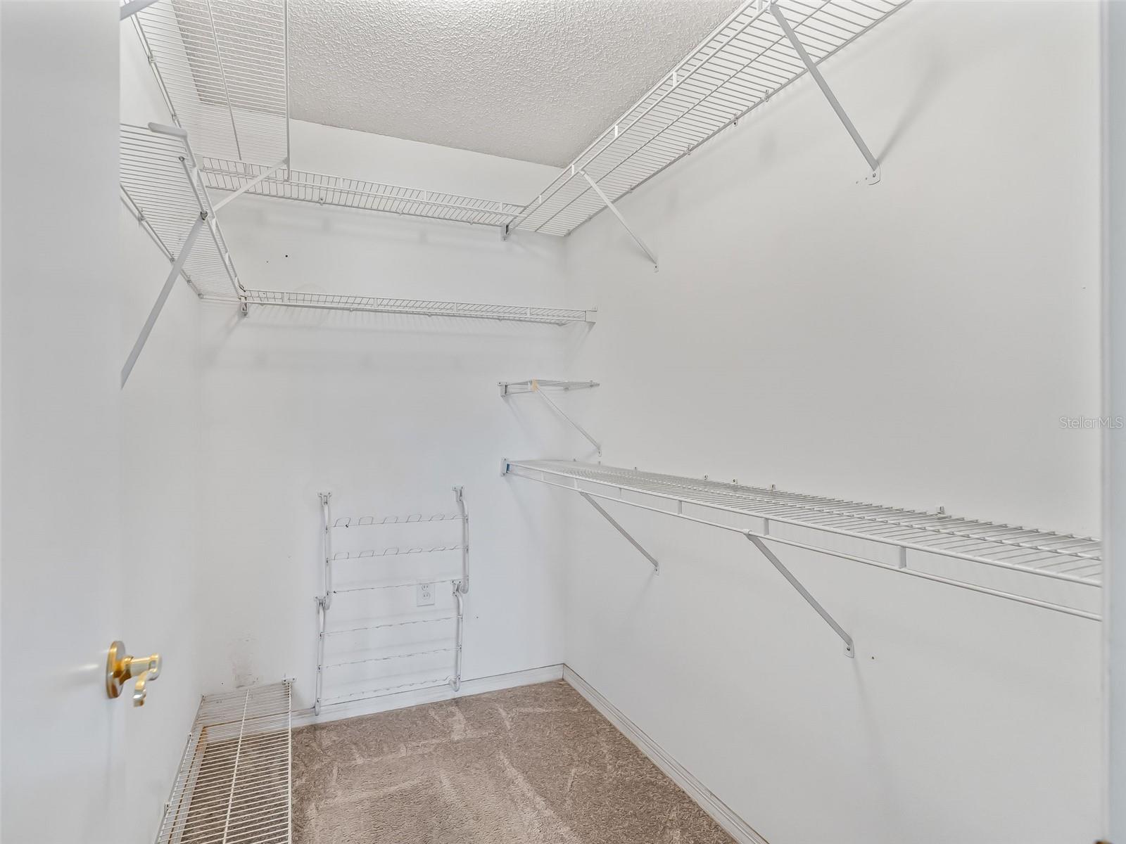 LADY LAKE ORANGE BLOSSOM GARDENS UNIT 16 - Residential