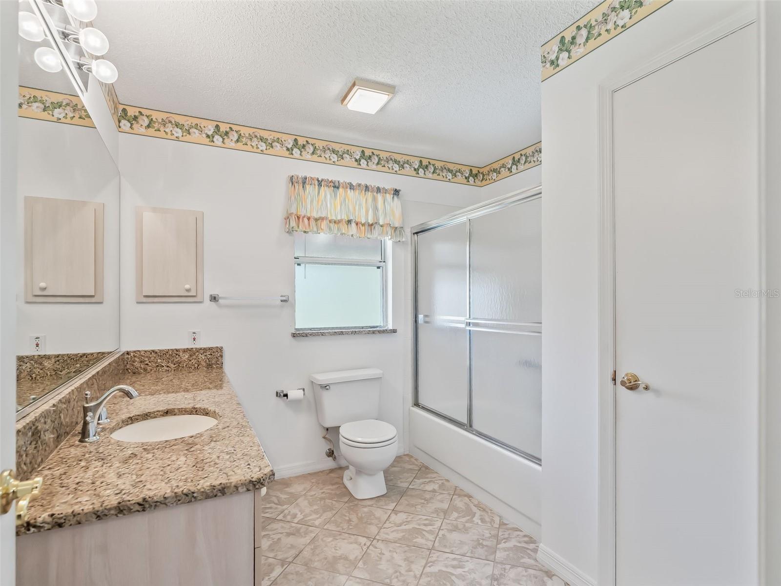 LADY LAKE ORANGE BLOSSOM GARDENS UNIT 16 - Residential