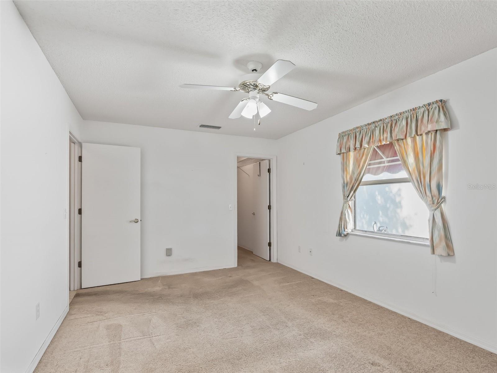 LADY LAKE ORANGE BLOSSOM GARDENS UNIT 16 - Residential