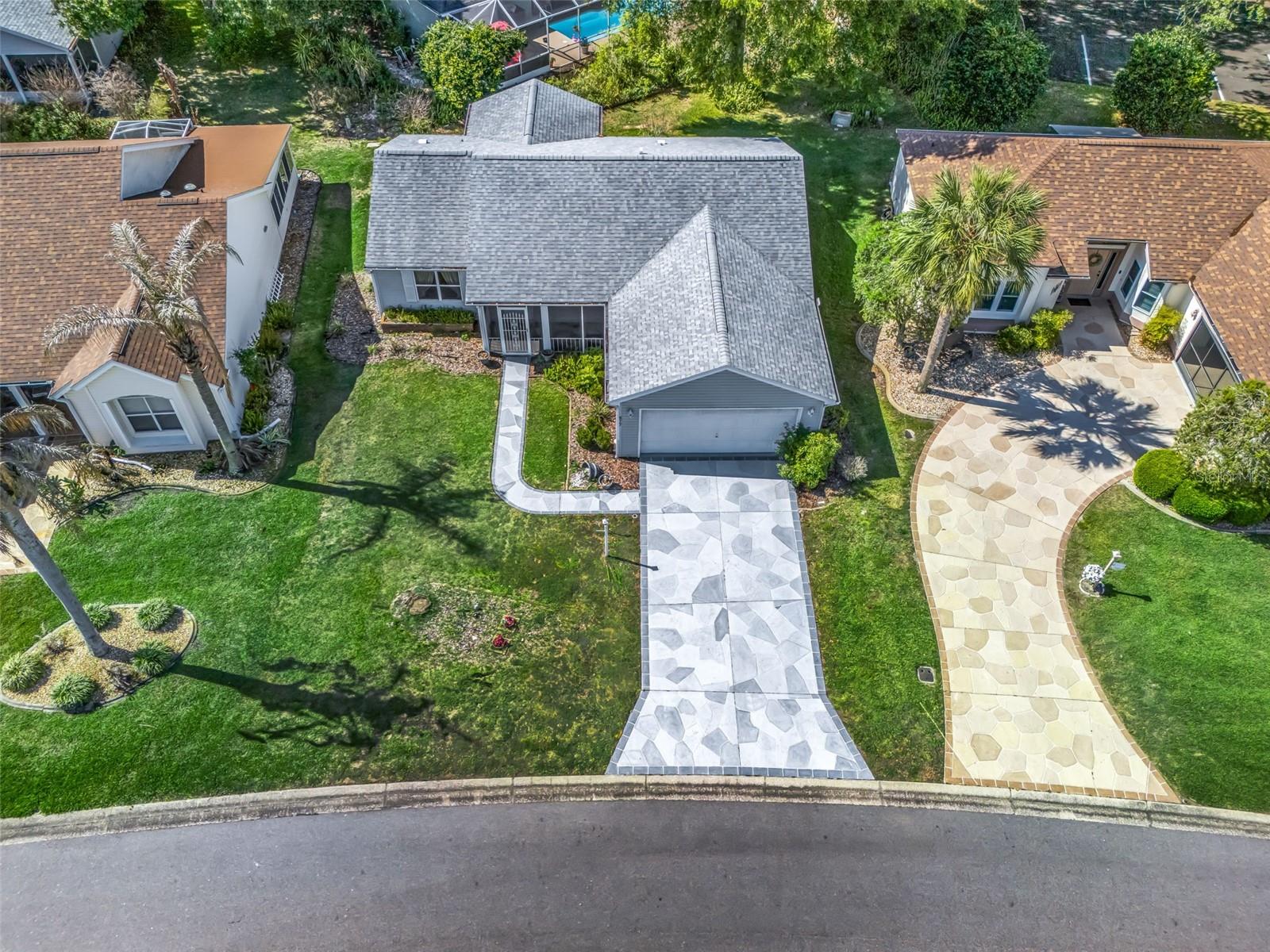 LADY LAKE ORANGE BLOSSOM GARDENS UNIT 16 - Residential