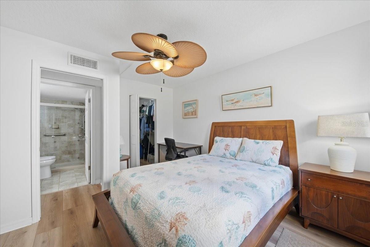 LAKEVIEW OF LARGO SOUTH CONDO - Residential