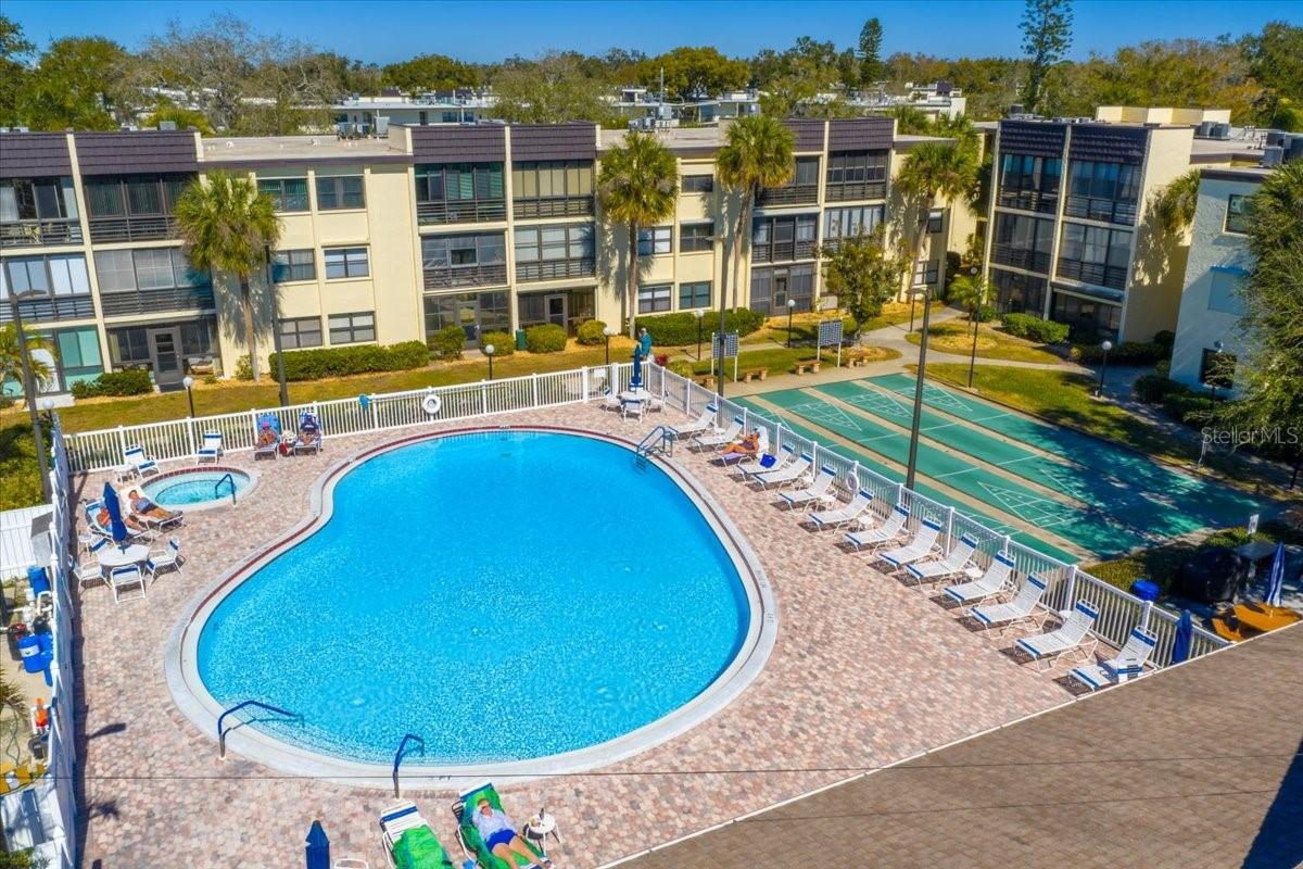 LAKEVIEW OF LARGO SOUTH CONDO - Residential