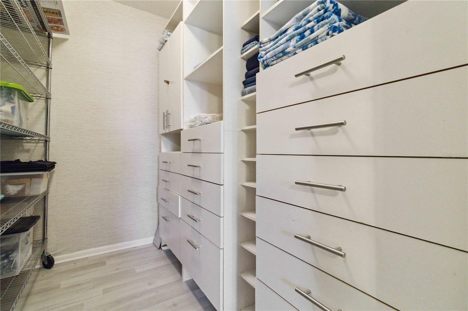 VILLAGE BROOKE SEC 3 - Residential