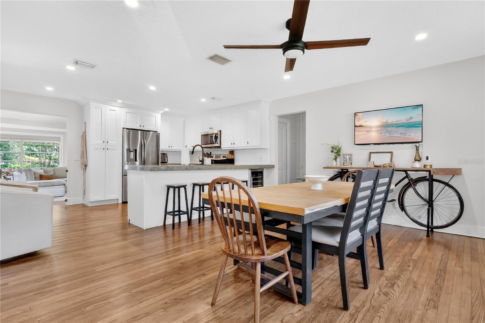 1809 FLORINDA DRIVE