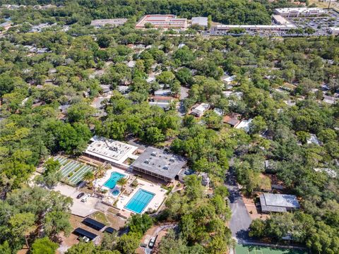 A home in LAKE MARY