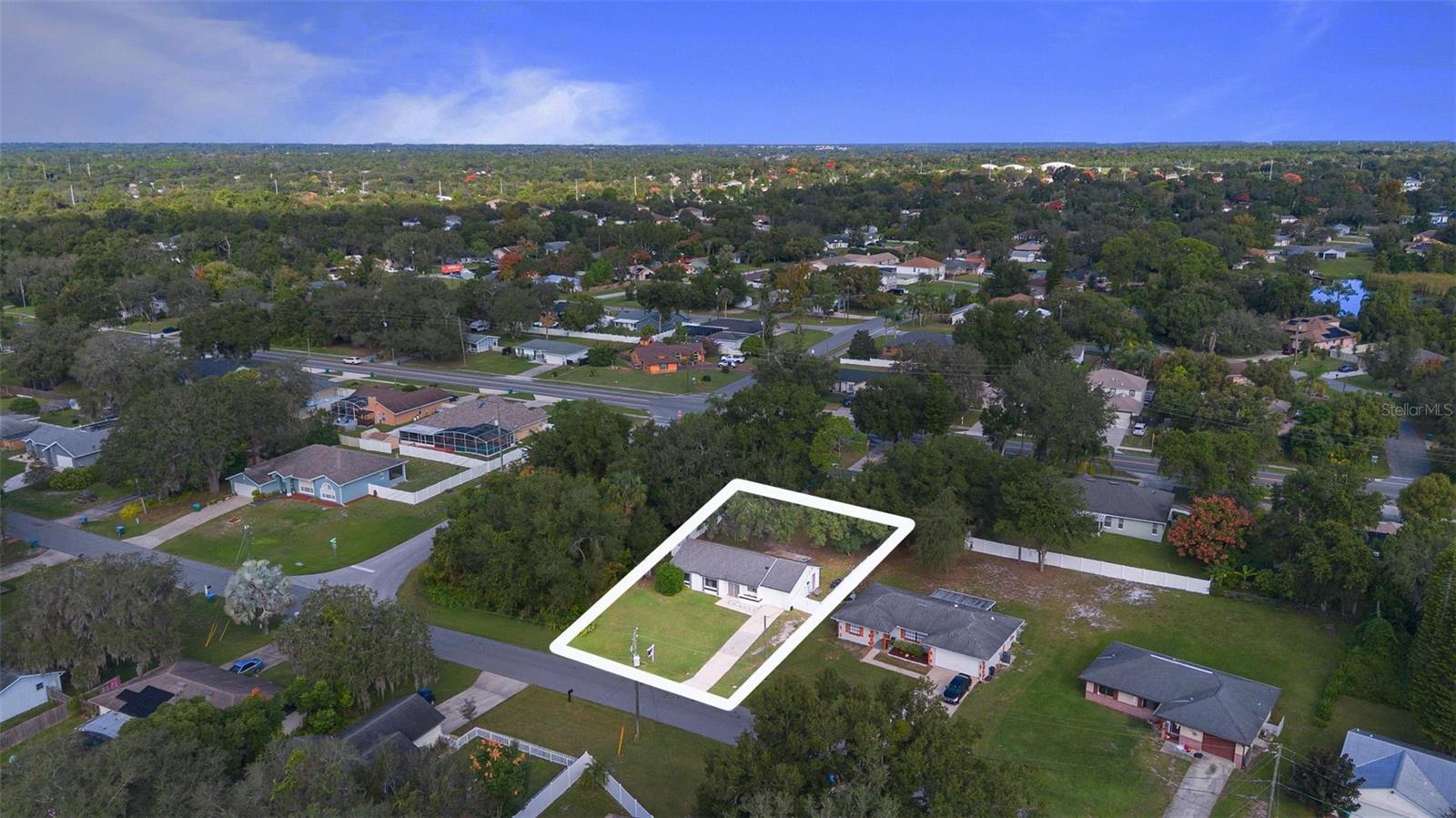 DELTONA LAKES UN 27 - Residential