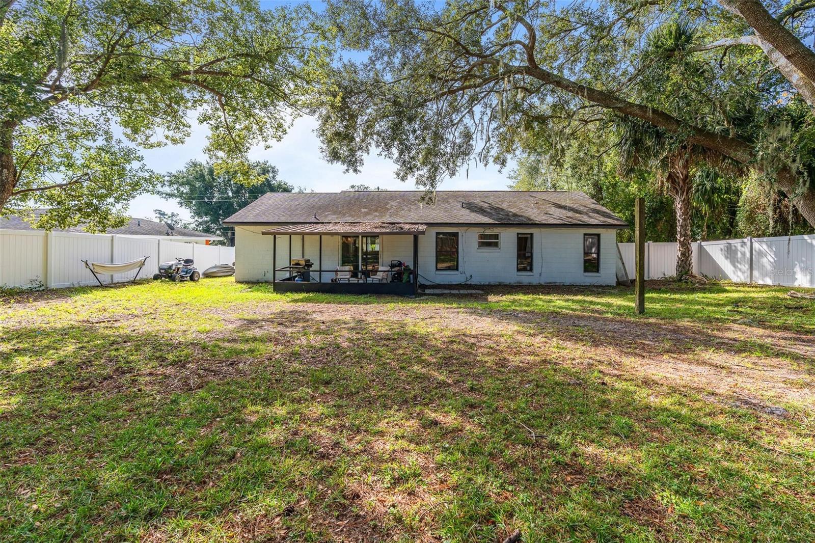 DELTONA LAKES UN 27 - Residential