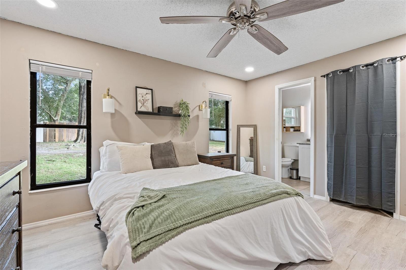 DELTONA LAKES UN 27 - Residential