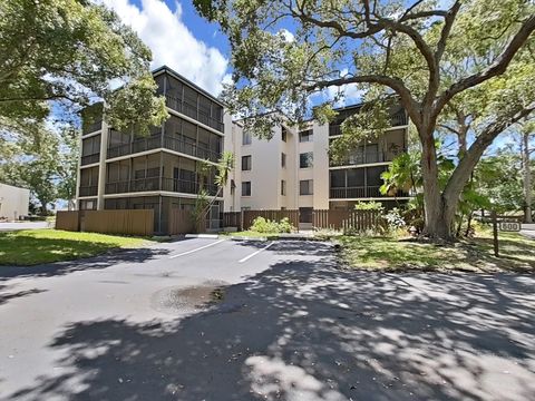 A home in LARGO