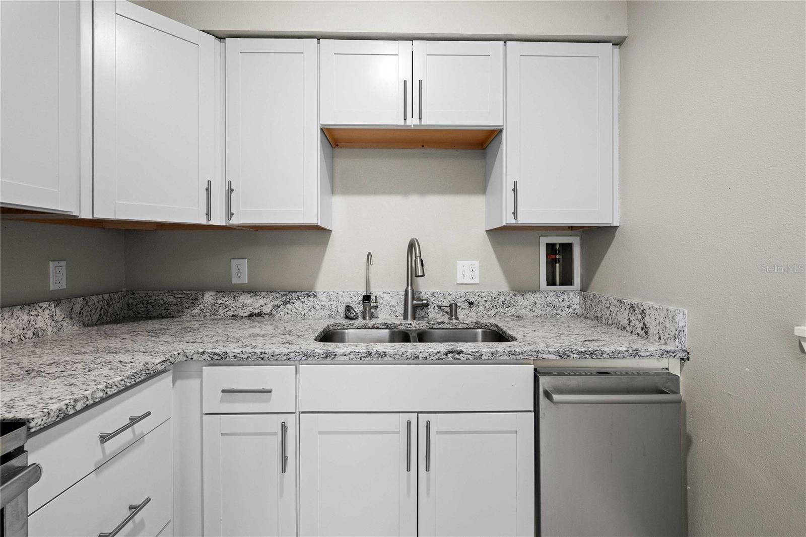 PLANTATION ESTATES - Residential