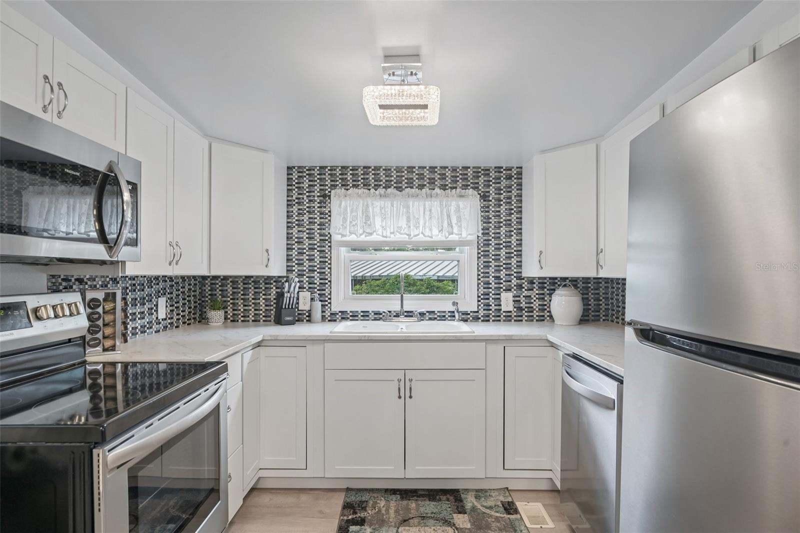 1100 UNIVERSITY PARKWAY #54