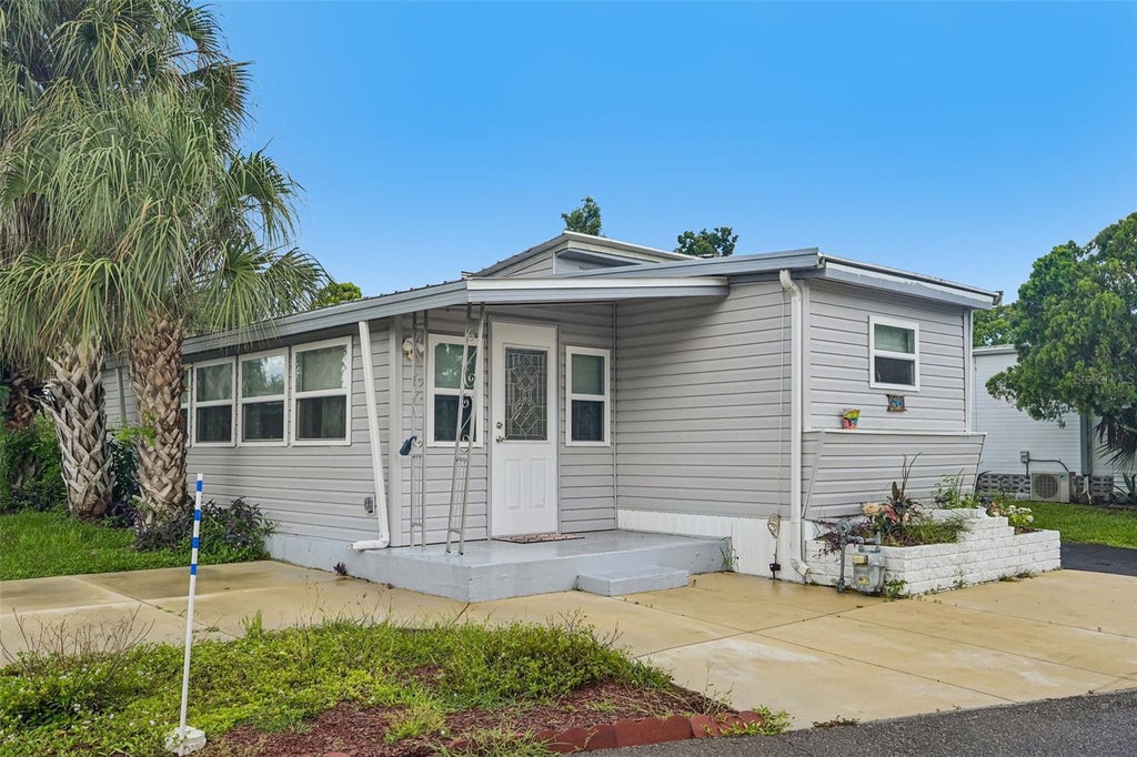Photo of 1100 University Parkway #54, Sarasota, FL 34234 (MLS # TB8544868)