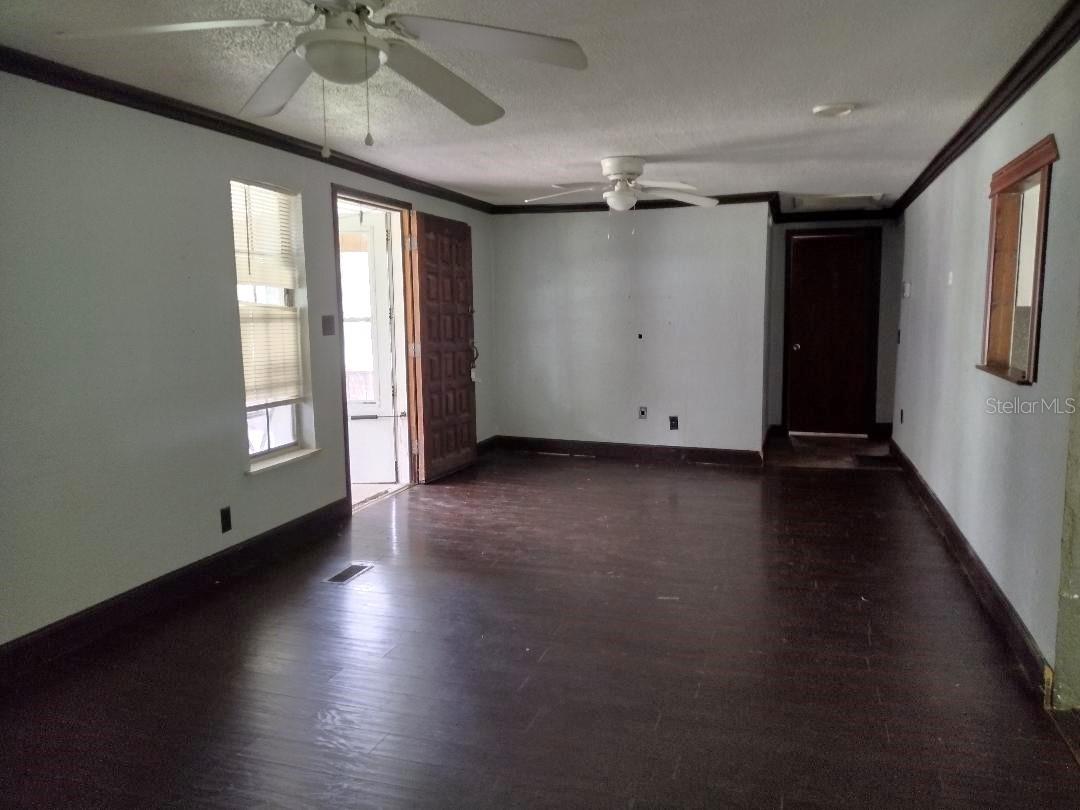 ST JOHNS PARK SUB - Residential