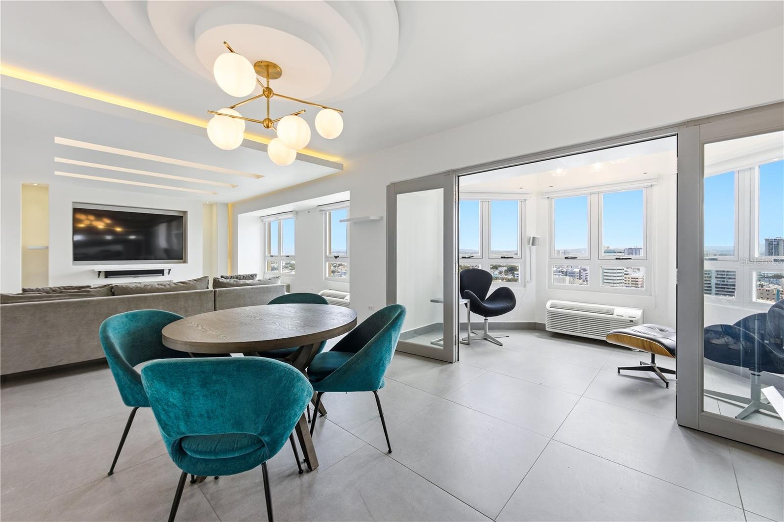 GALLERY PLAZA - Residential