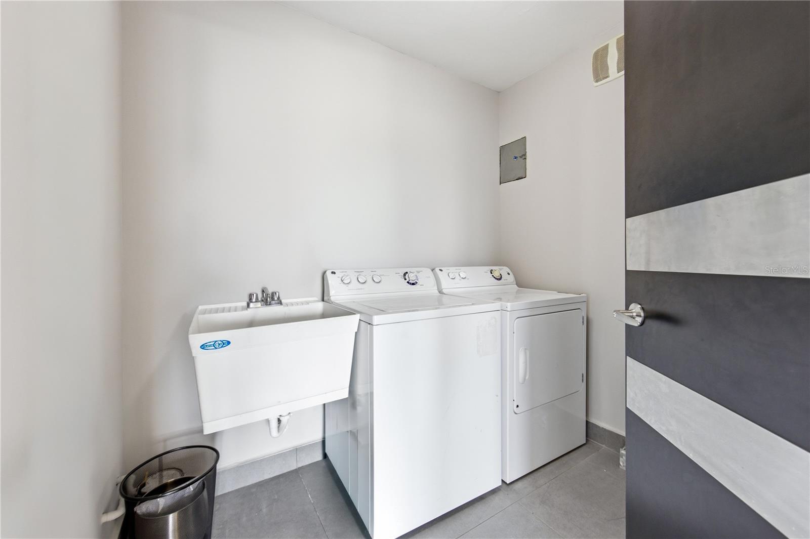 GALLERY PLAZA - Residential