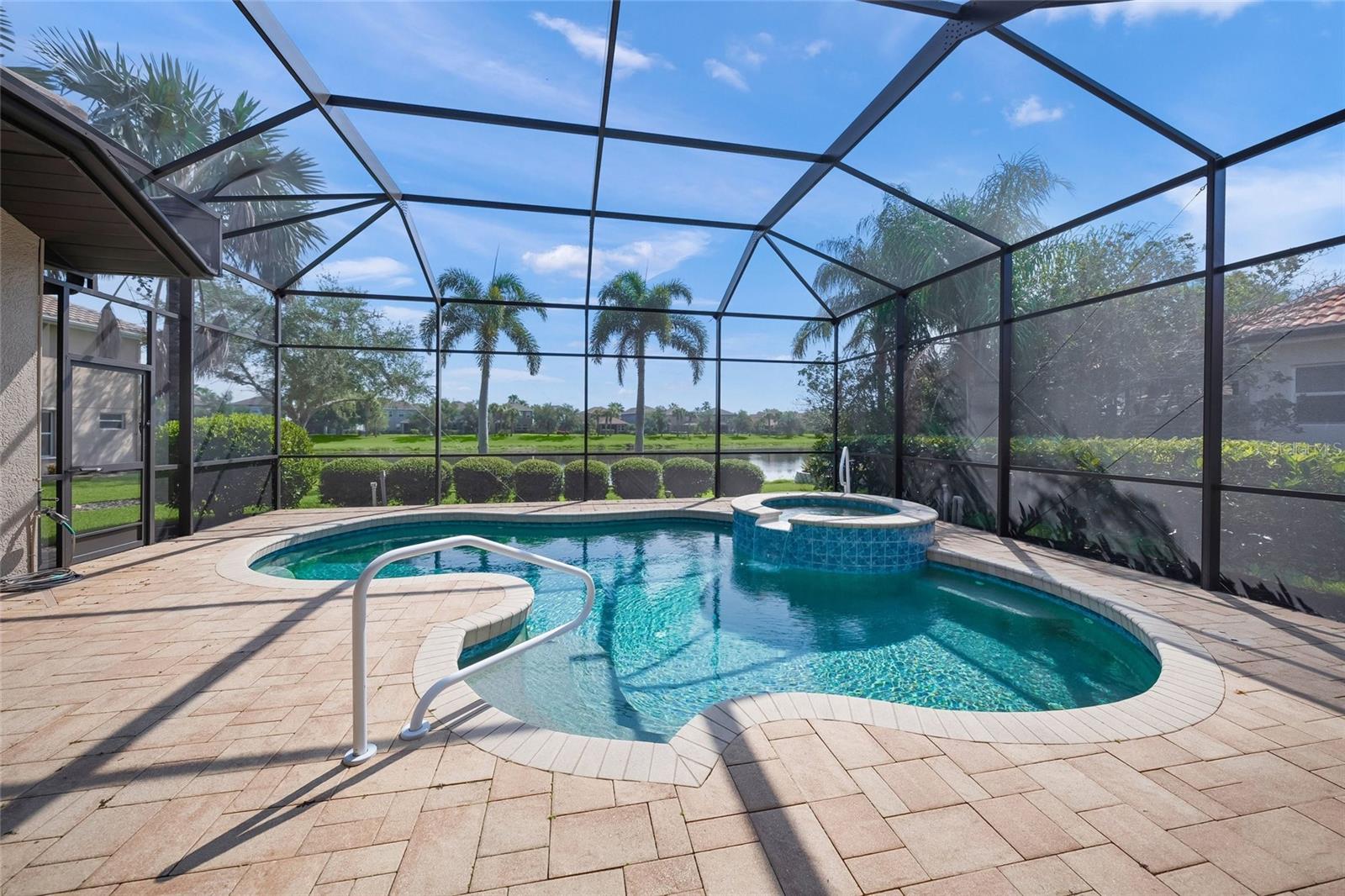 2501 FARMS COURT