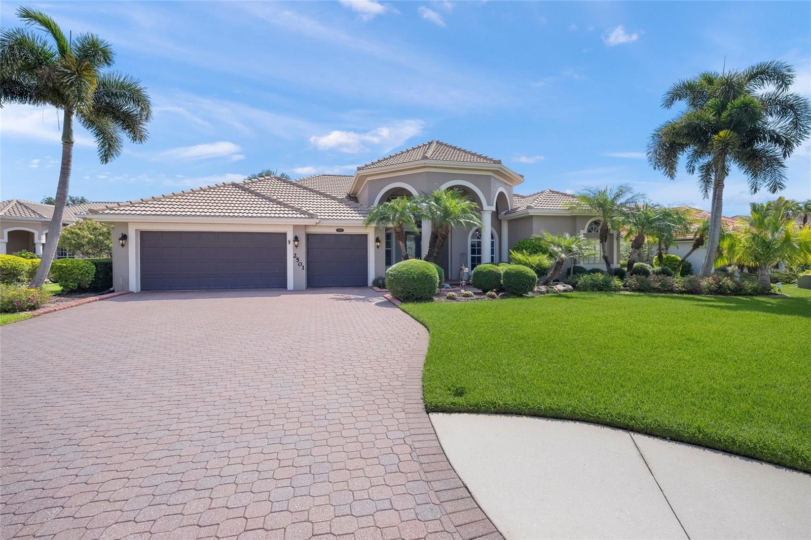 2501 FARMS COURT