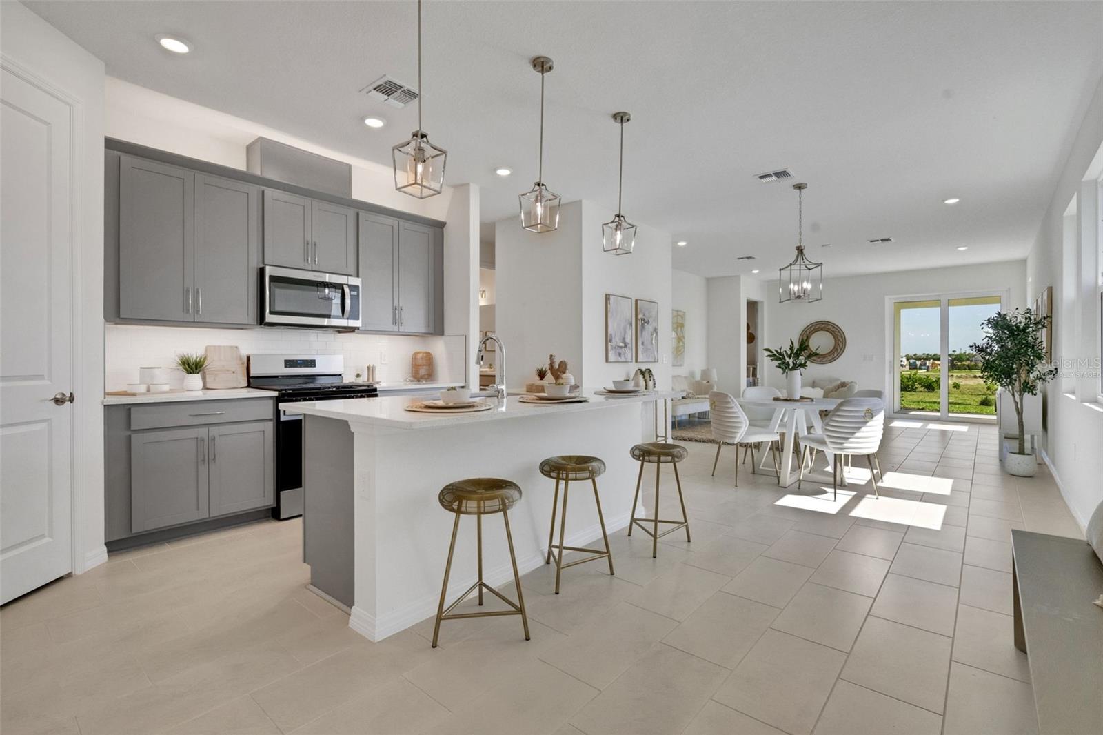 CREEKSIDE RUN - Residential