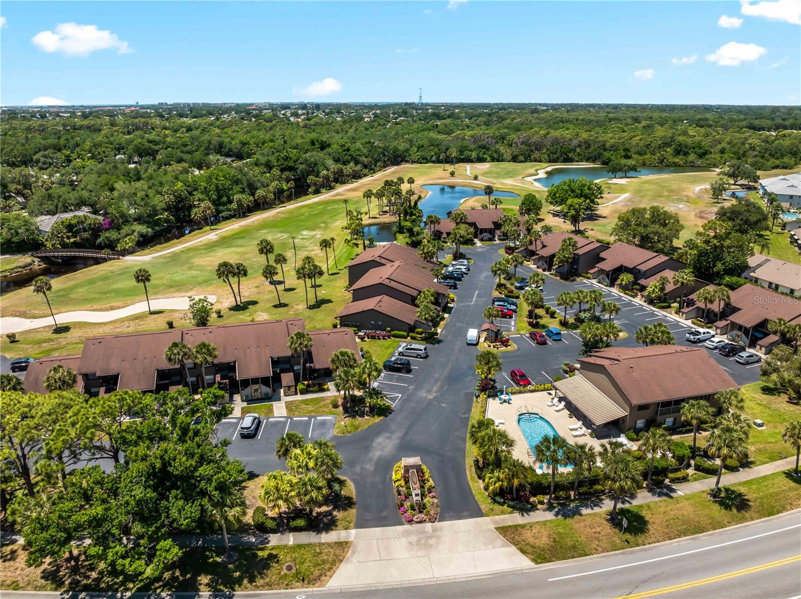 PAR FOUR - Residential