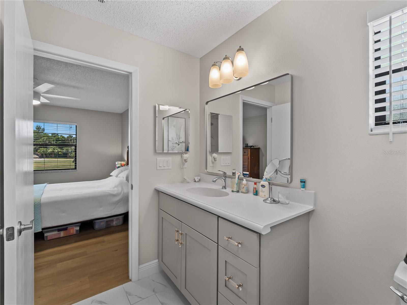 PAR FOUR - Residential