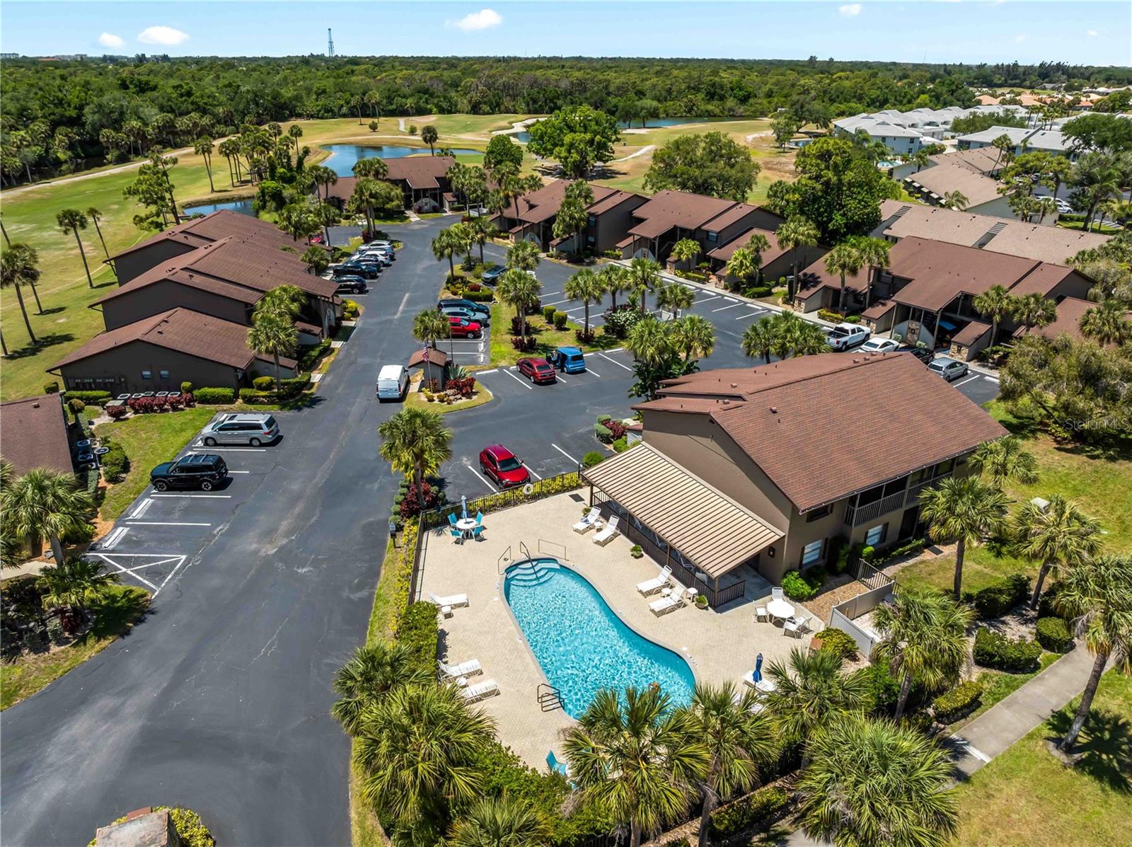 PAR FOUR - Residential