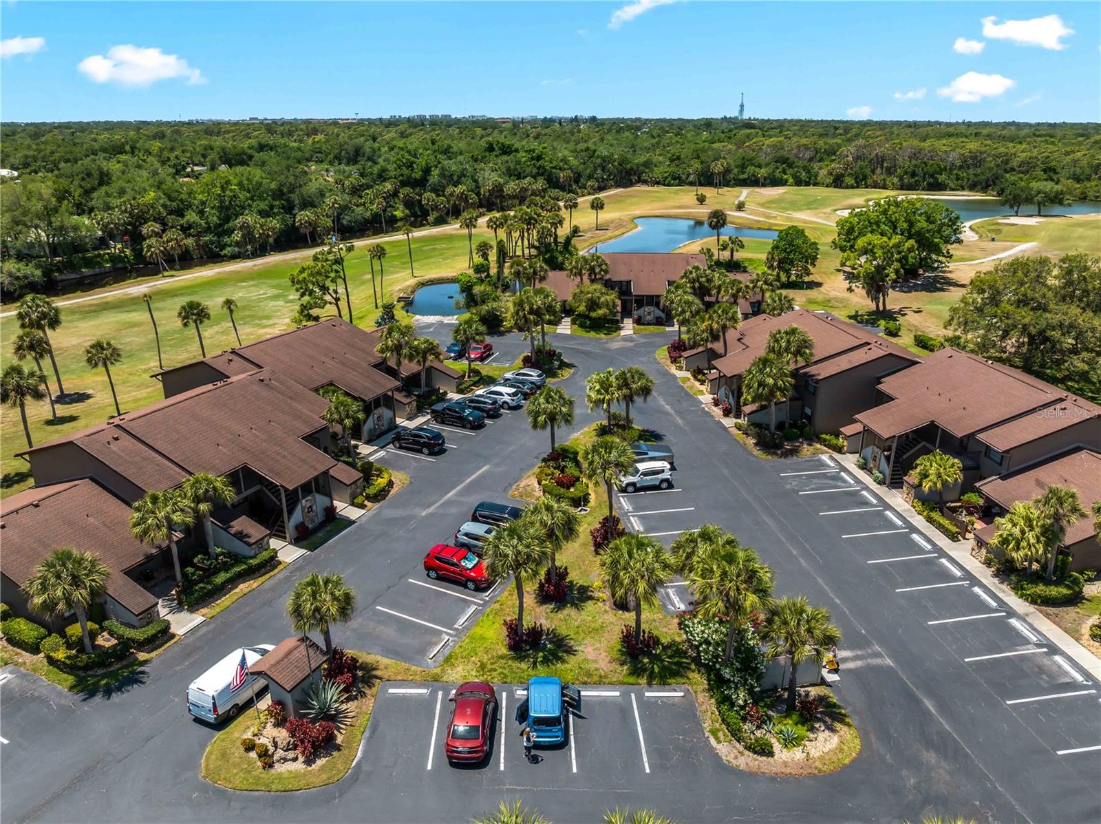 PAR FOUR - Residential