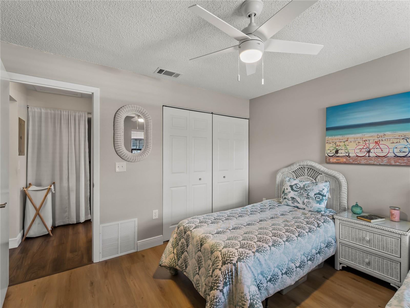 PAR FOUR - Residential