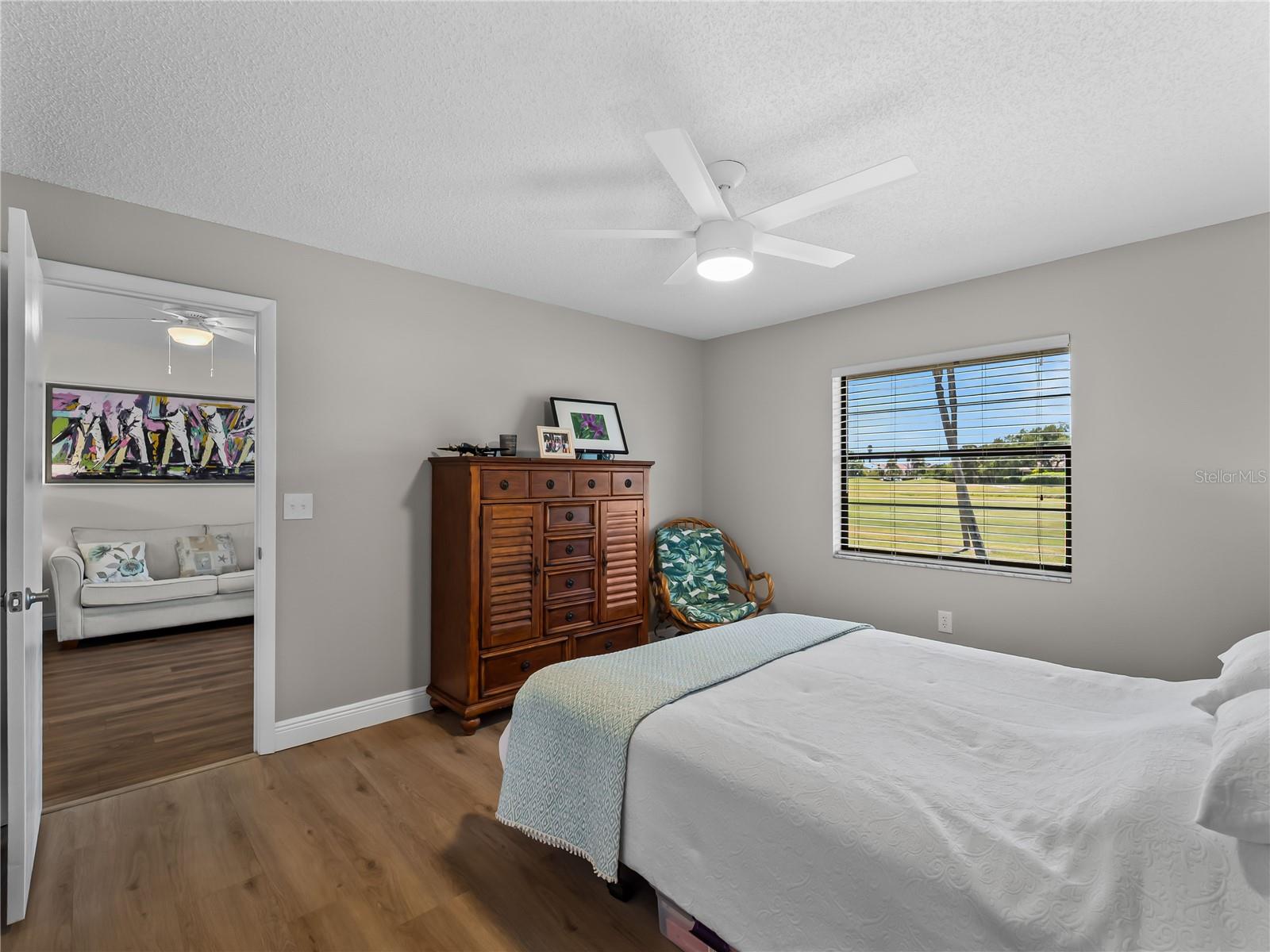 PAR FOUR - Residential