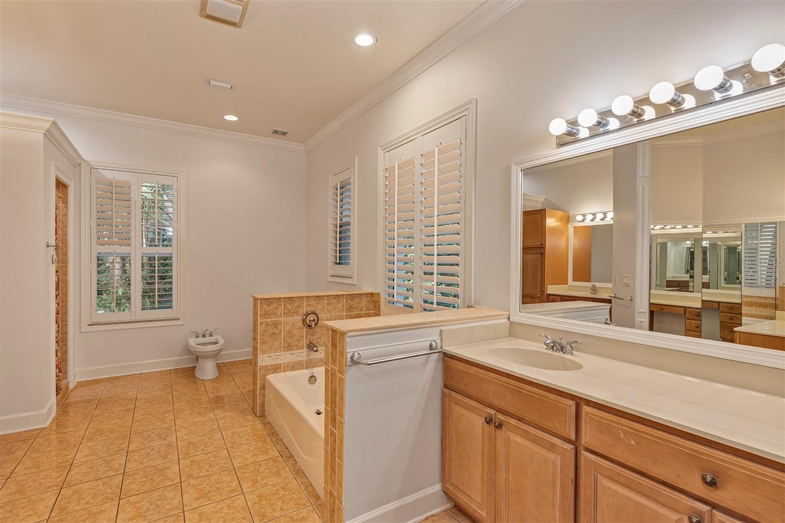 ELYSIUM CLUB - Residential