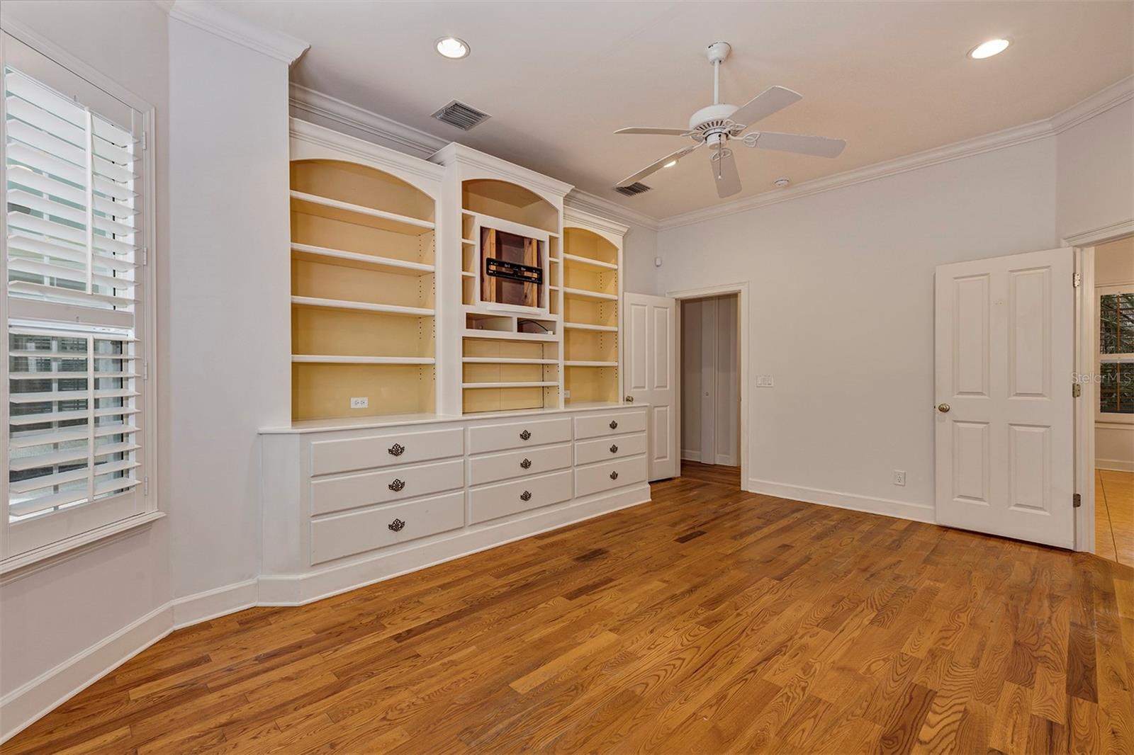 ELYSIUM CLUB - Residential