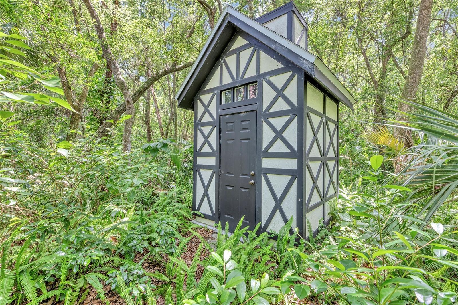 ELYSIUM CLUB - Residential