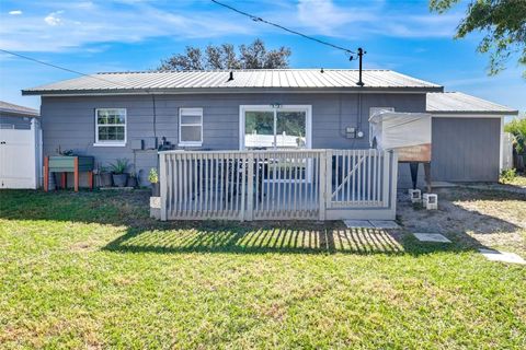 A home in APOLLO BEACH