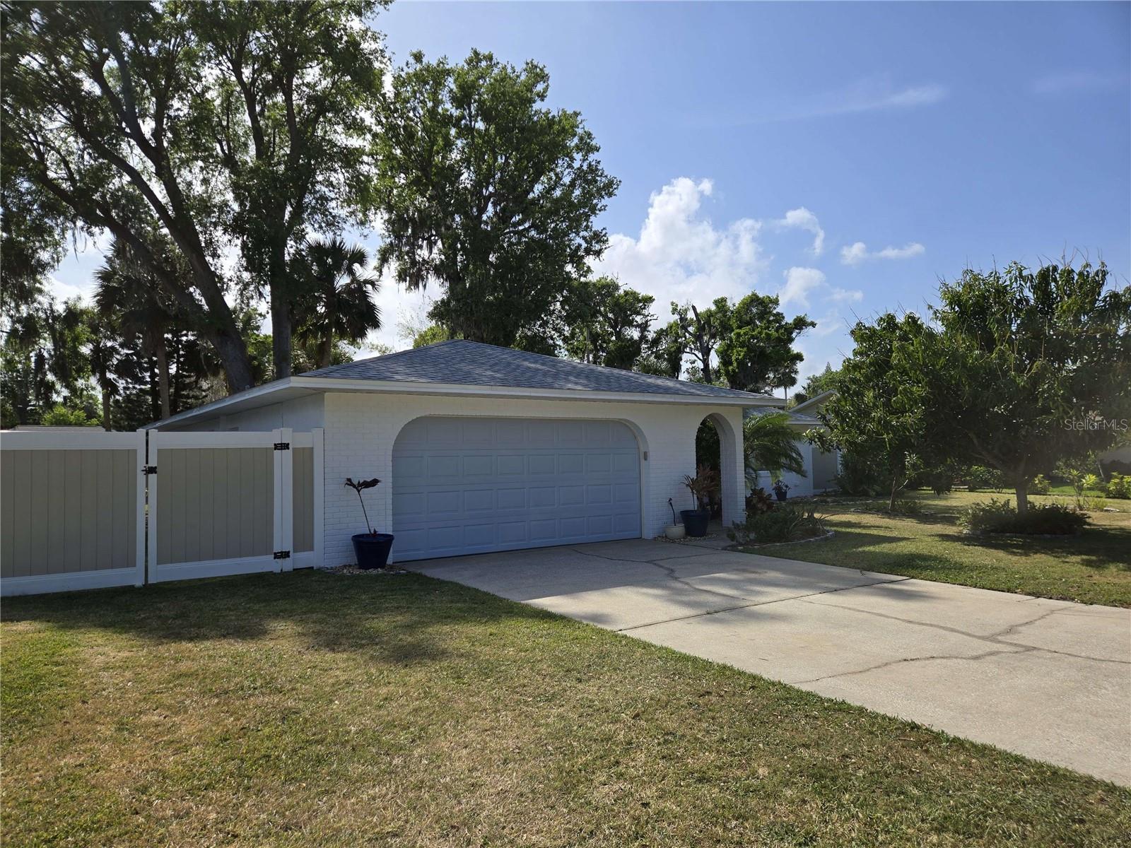3446 COUNTRY MANOR DRIVE