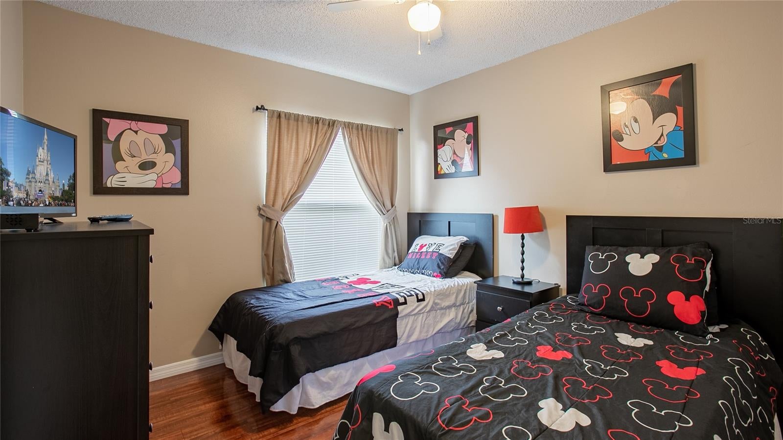7802 LAUREL OAK LANE