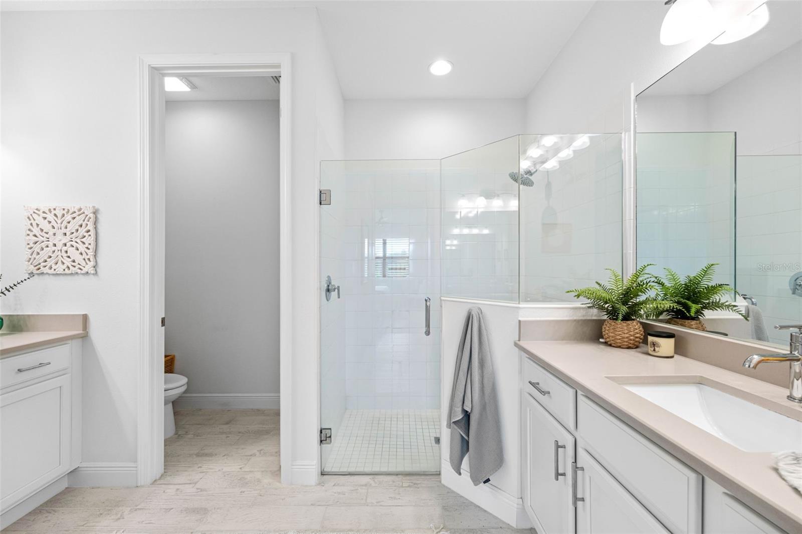 WATERCOLOR PLACE I - Residential