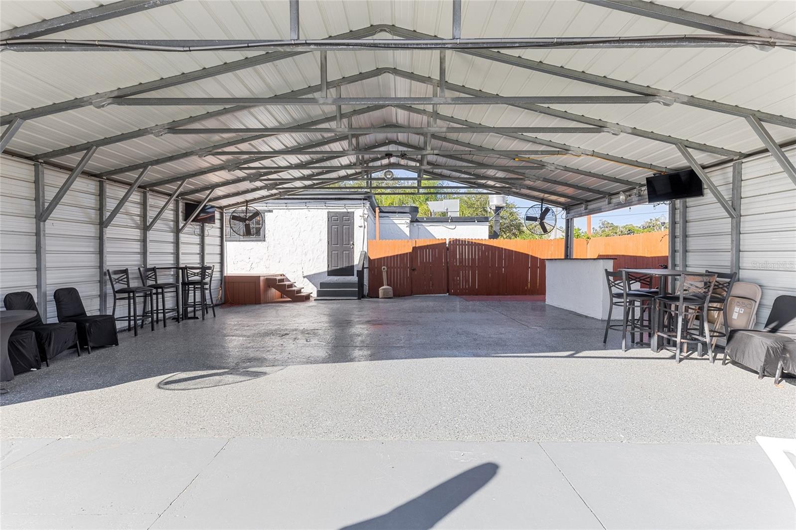 YAMASEE - Commercial Sale