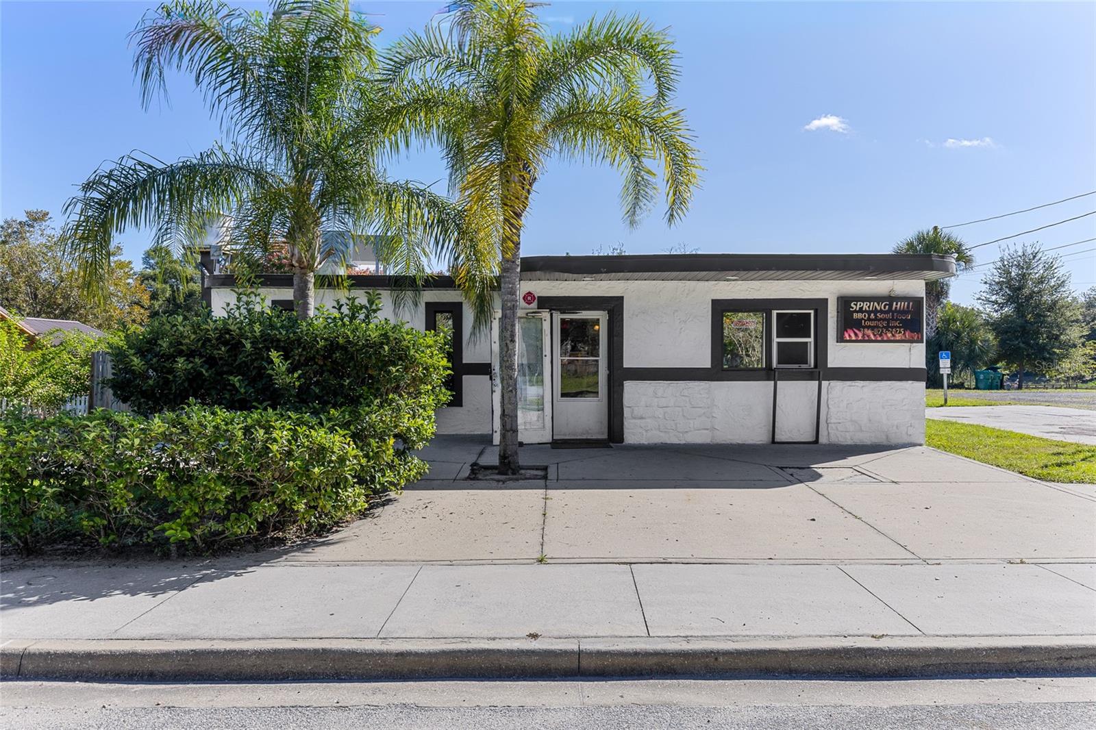 YAMASEE - Commercial Sale