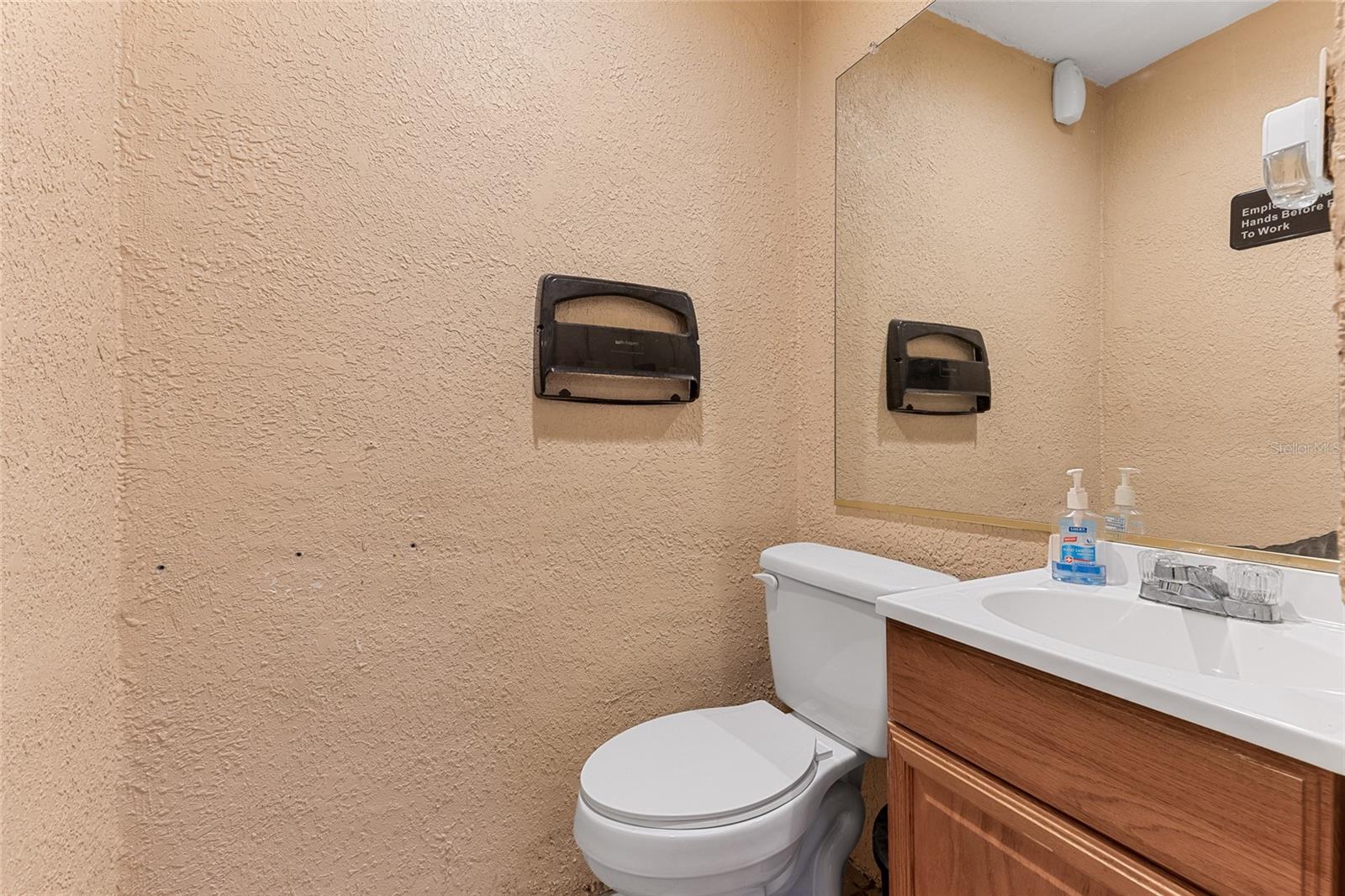 YAMASEE - Commercial Sale