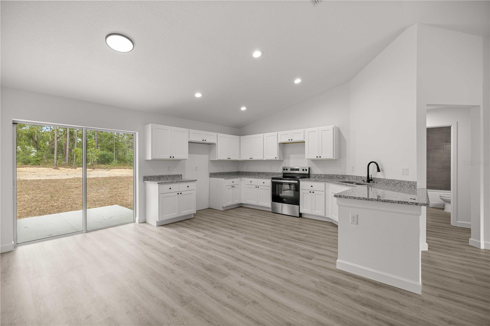 RAINBOW LAKES ESTATE - Residential