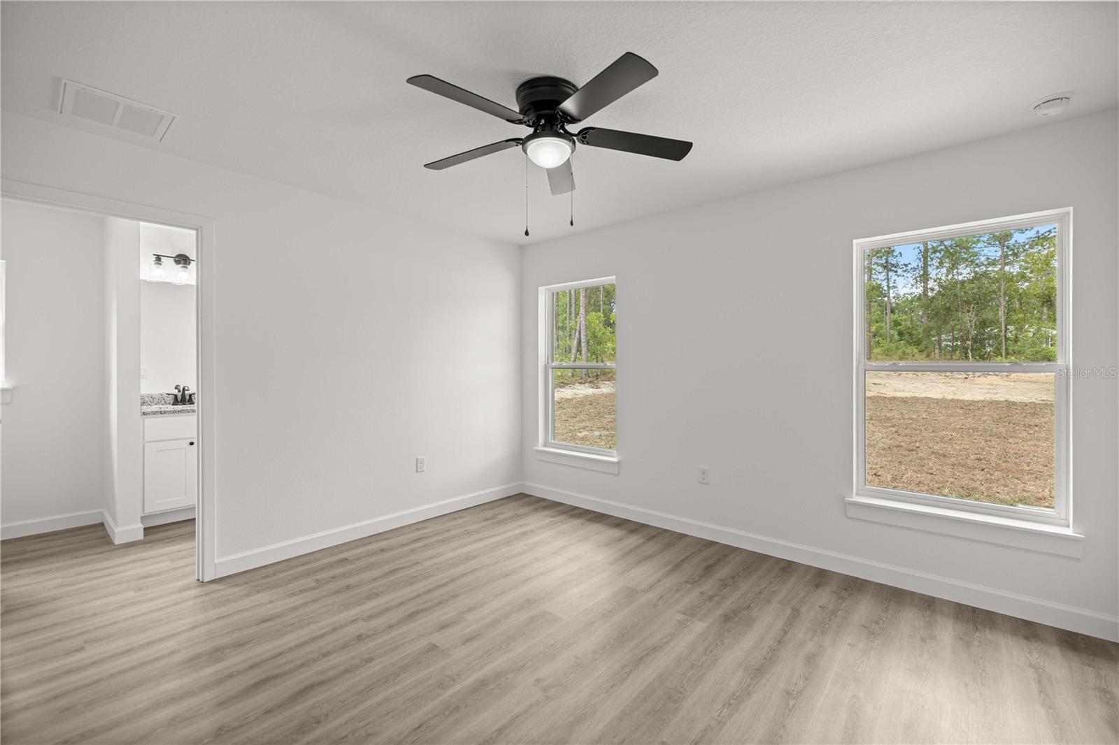RAINBOW LAKES ESTATE - Residential