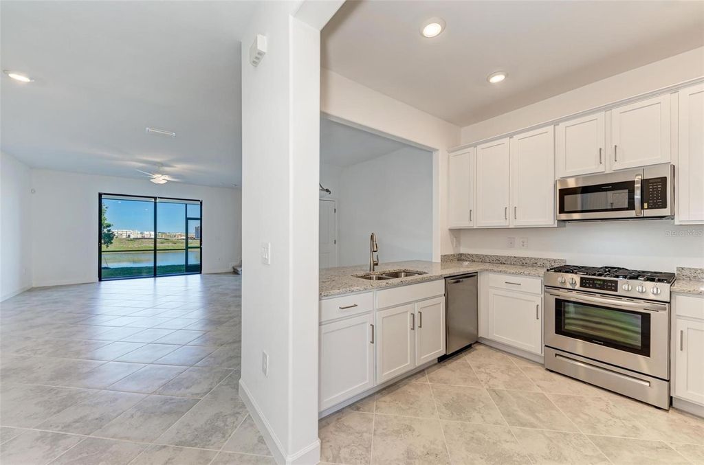 Photo of 15233 Lyla Terrace, Lakewood Ranch, FL 34211 (MLS # A4664871)