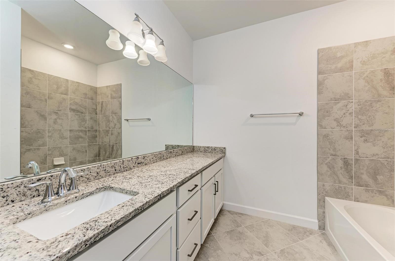 LORRAINE LAKES PH IIA - Residential
