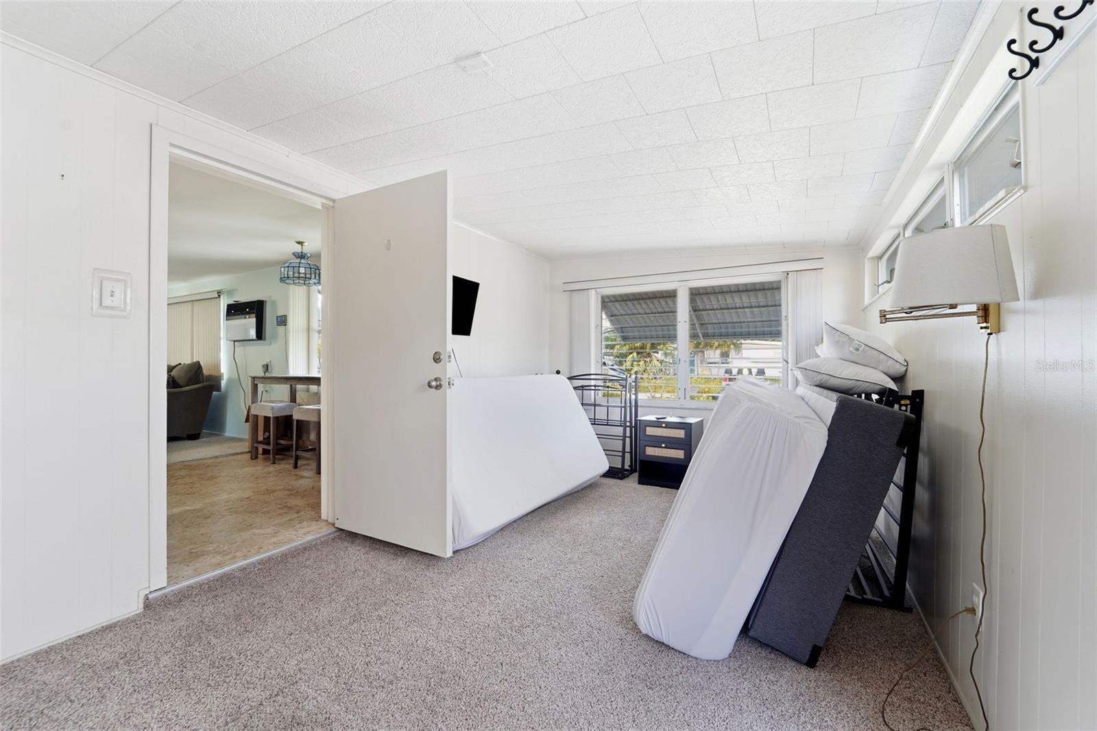 SEMINOLE GARDENS - Residential