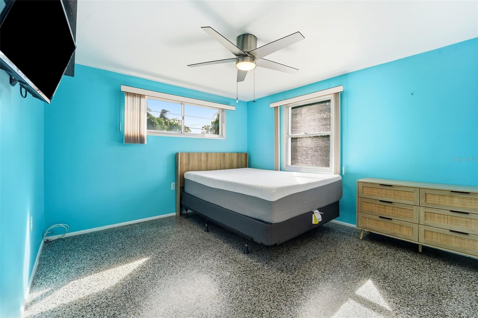 SEMINOLE GARDENS - Residential