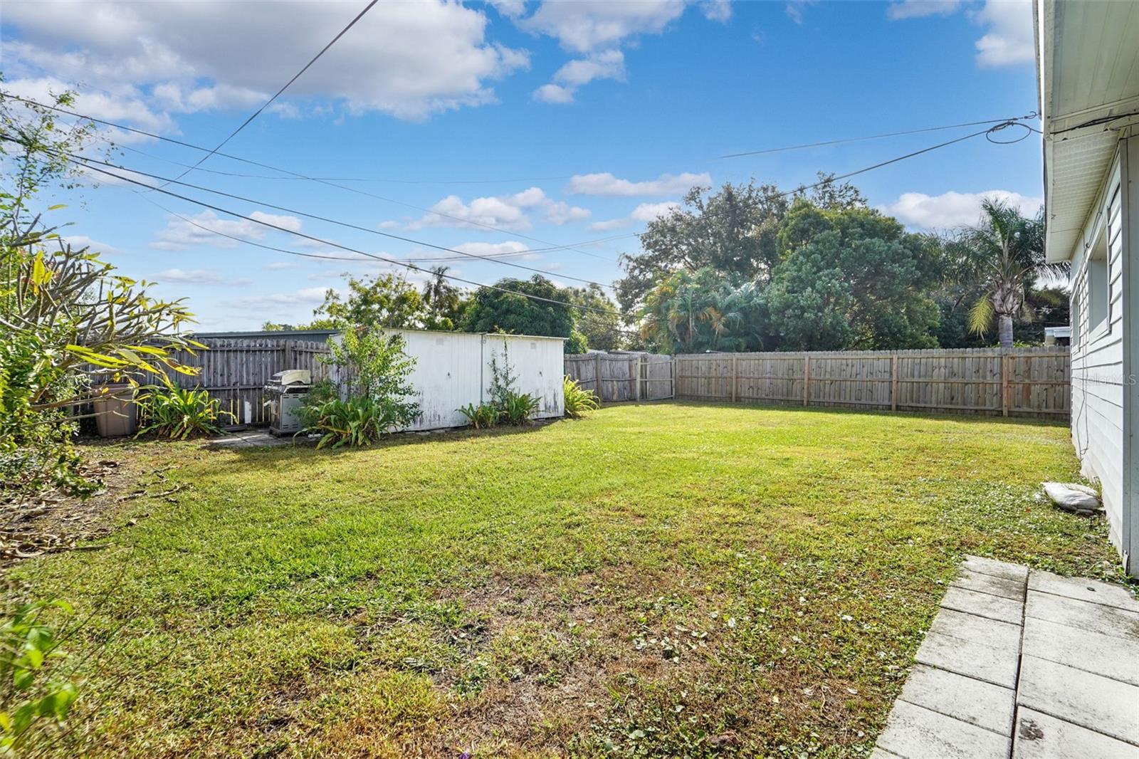 SEMINOLE GARDENS - Residential