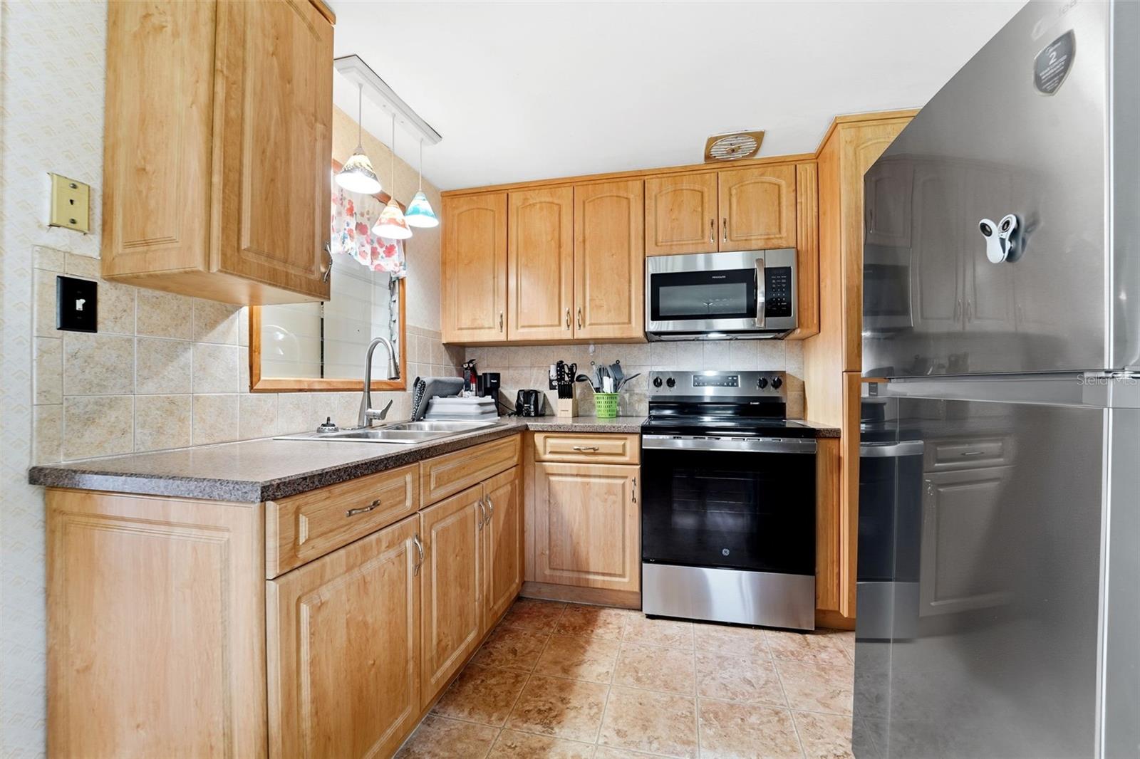 SEMINOLE GARDENS - Residential