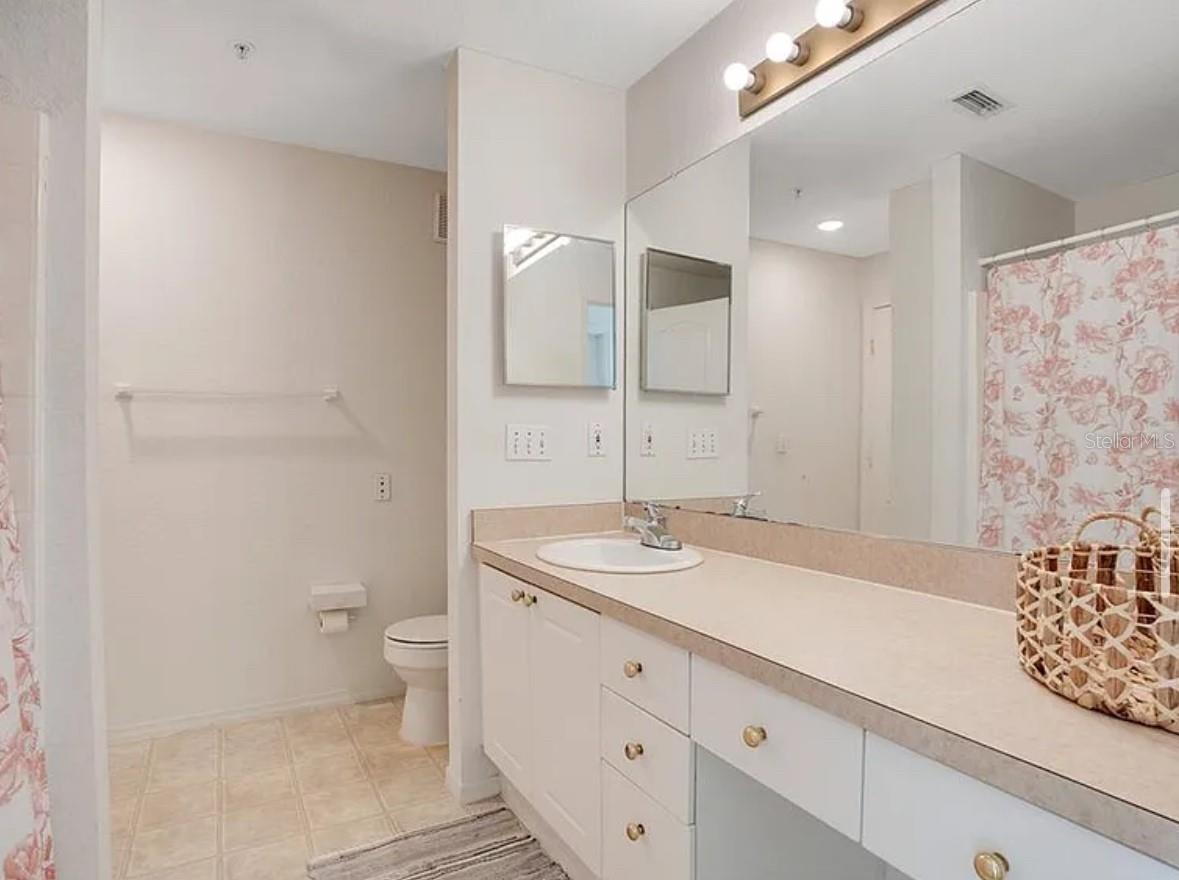 GRAND RESERVE/KIRKMAN PARKE CO - Residential