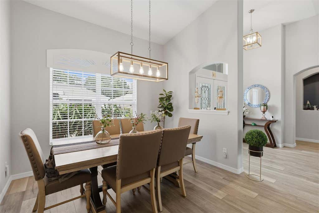 Photo of 5519 Aurora Drive, Leesburg, FL 34748 (MLS # G5115946)